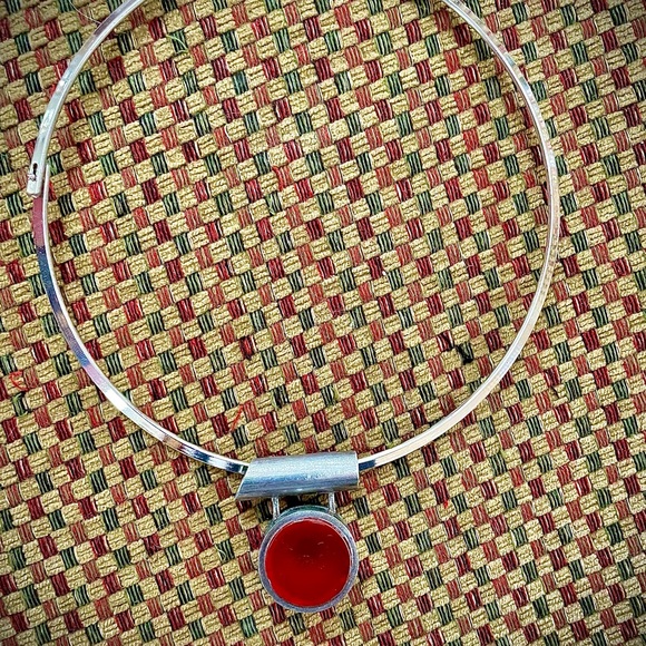Sterling silver and carnelian drop modernist necklace. Very striking piece. - Picture 3 of 5